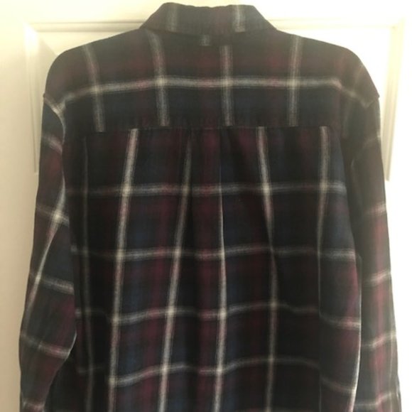 ST. JOHNS'S BAY button up - Picture 2 of 2